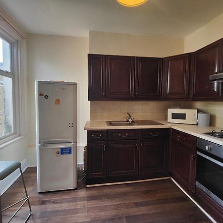 Charming Double Bed Retreat 호텔 런던 외부 사진