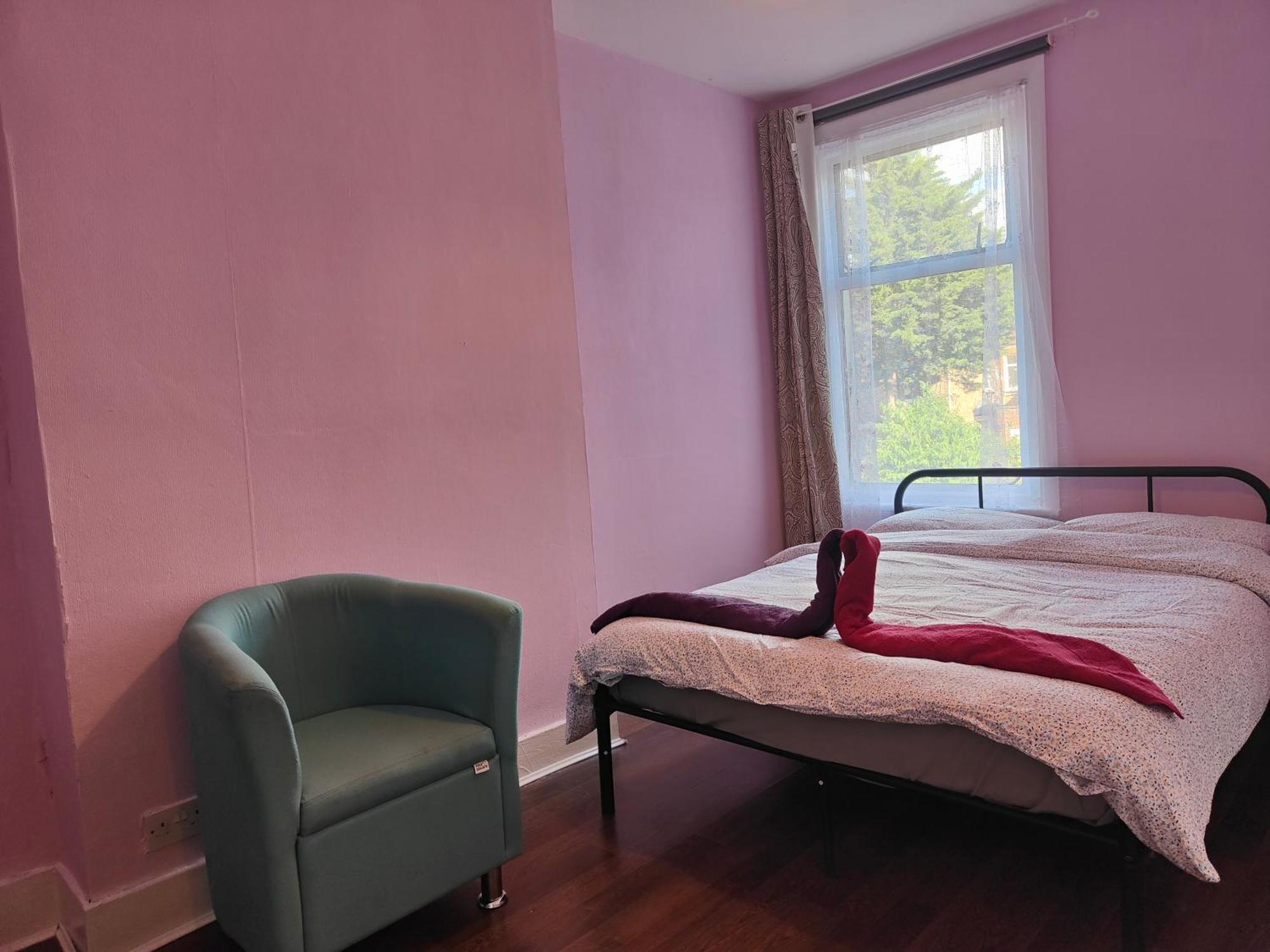 Charming Double Bed Retreat 호텔 런던 외부 사진